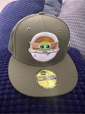 New Era Olive Green Star Wars 'The Child' 59FIFTY Cap Size 7 Grogu.